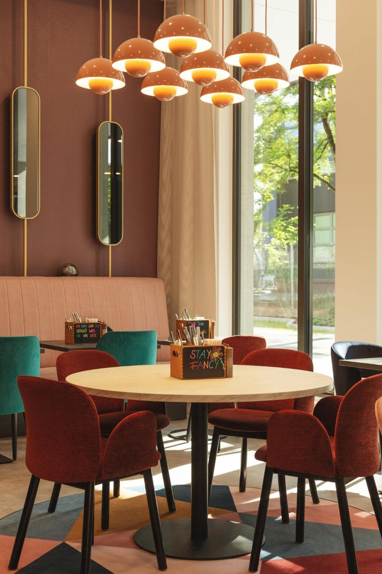 Holiday Inn - The Niu, Loco Munich North By Ihg Exterior photo